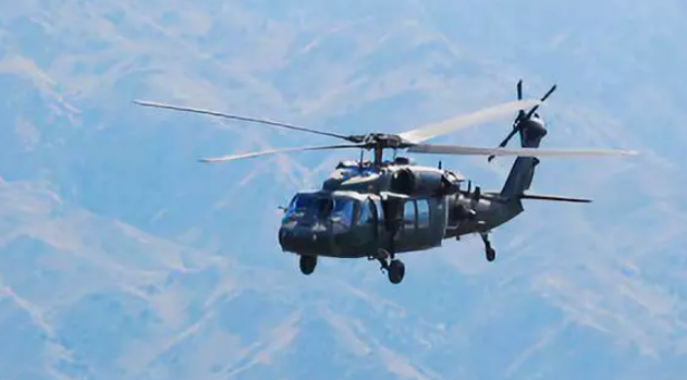 UH-60A / L黑鷹直升機(jī) UH-60A / L黑鷹直升機(jī)